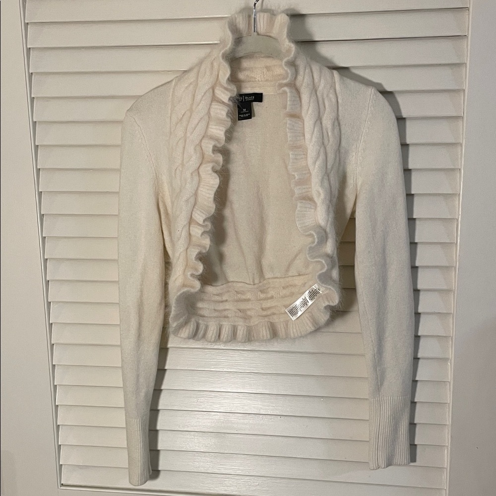 White House Black Market Elegant Cream Rabbit Hair Blend Shrunk Ruffled Shrug